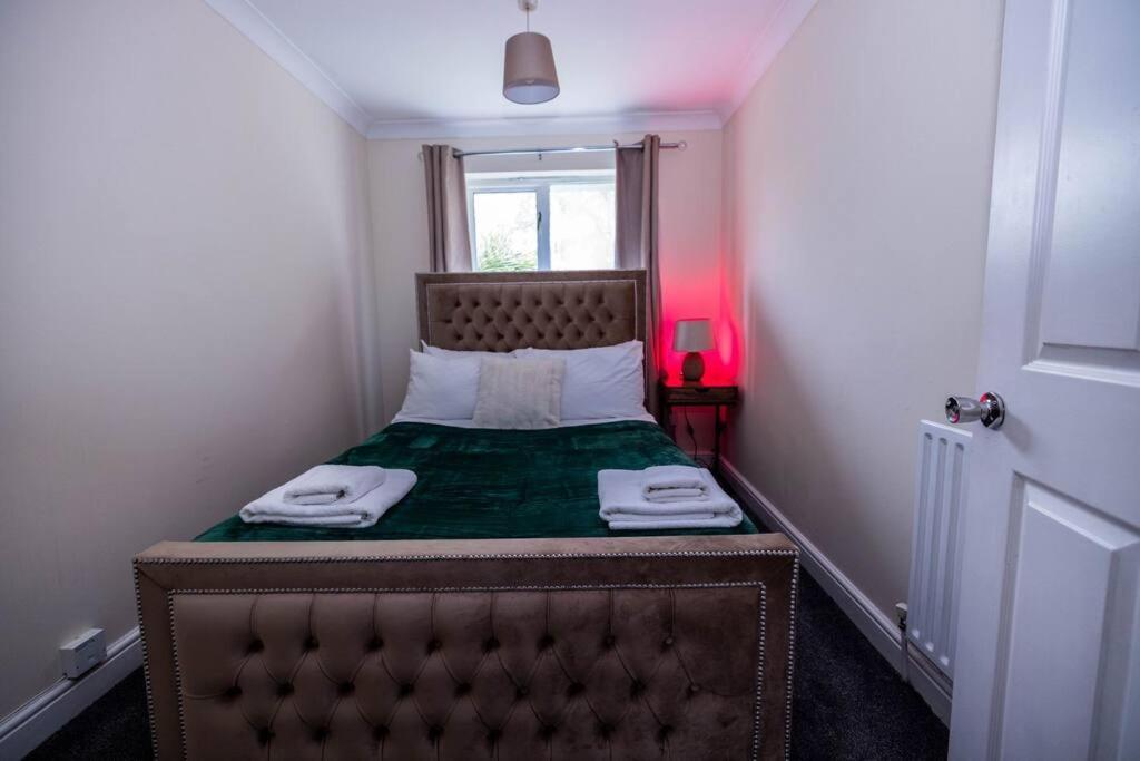 3 Bedrooms House-Sofabed-Parking-Bbqstove-Garden Londra Esterno foto