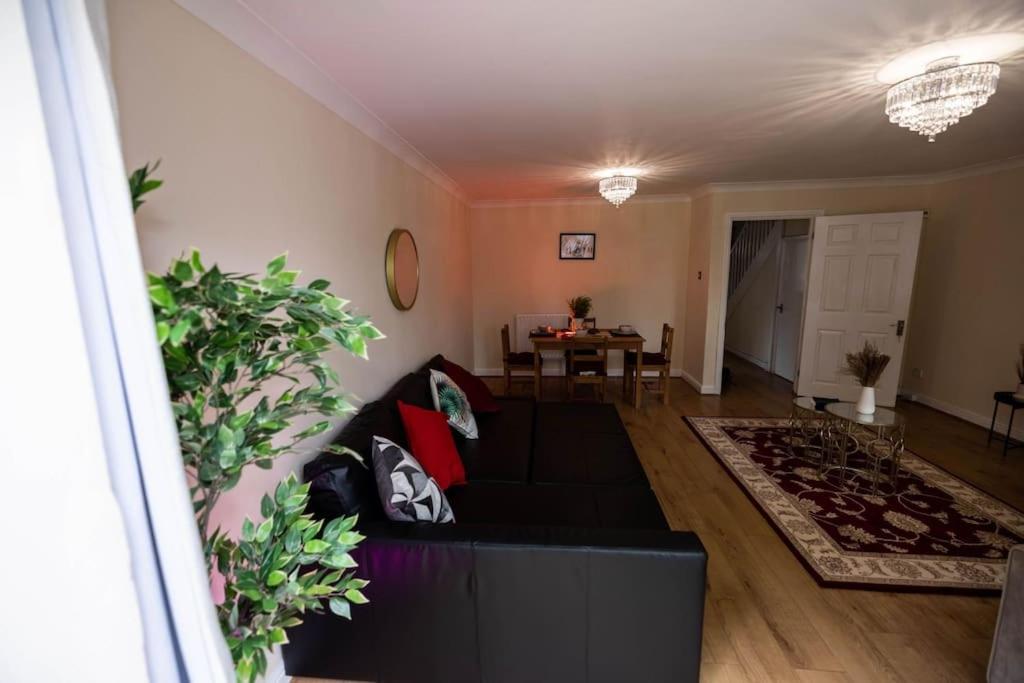 3 Bedrooms House-Sofabed-Parking-Bbqstove-Garden Londra Esterno foto