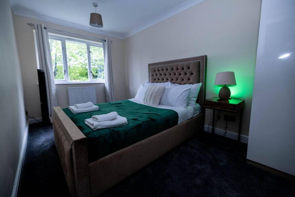 3 Bedrooms House-Sofabed-Parking-Bbqstove-Garden Londra Esterno foto